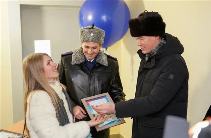 Более 100 сирот Хабаровского края получили квартиры: надежда на светлое будущее