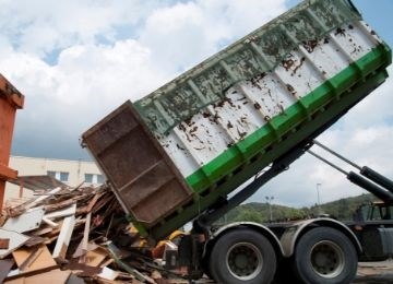 Замена термина КГМ на КГО: инновационный подход к утилизации крупногабаритных отходов в Воткинске