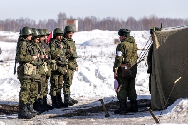 Чем «военнообязанный» отличается от «военнослужащего»?